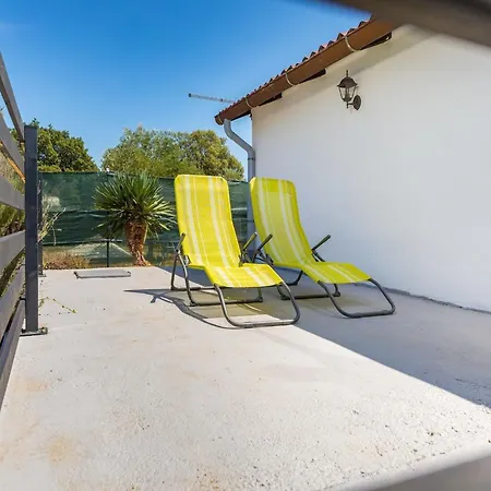 House, 100m From The Sea *